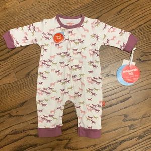 NWT Magnetic Me Baby Long Sleeve Romper Coverall, Newborn, Horses
